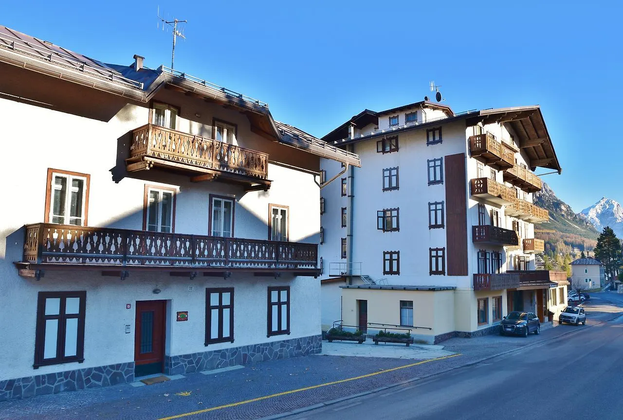 Dependance Hotel Corona Cortina dʼAmpezzo